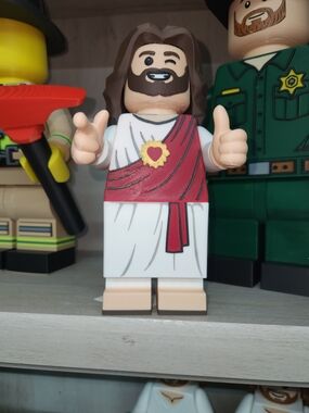 Buddy Jesus Icon Minifigure - White and Red Robe